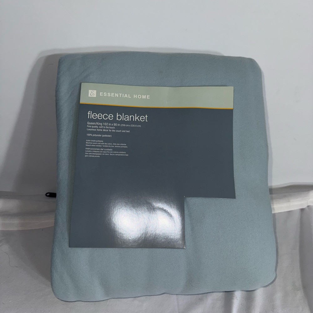 ESSENTIAL HOME Fleece Blanket Twin/Full Size